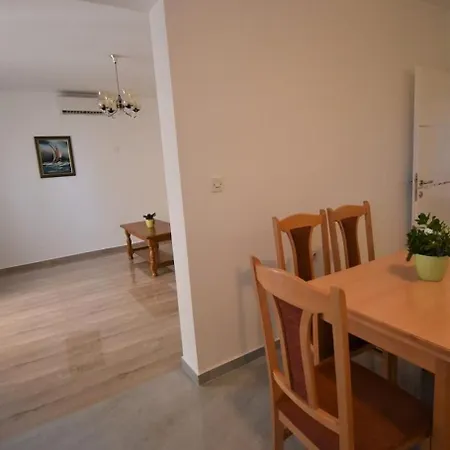 Branka - 80 M From Holiday home Vir