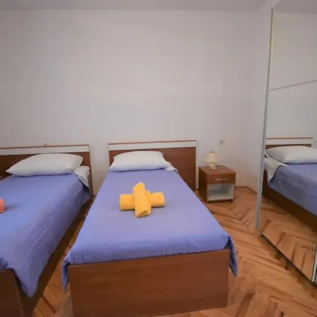 Holiday home Branka - 80 M From Vir